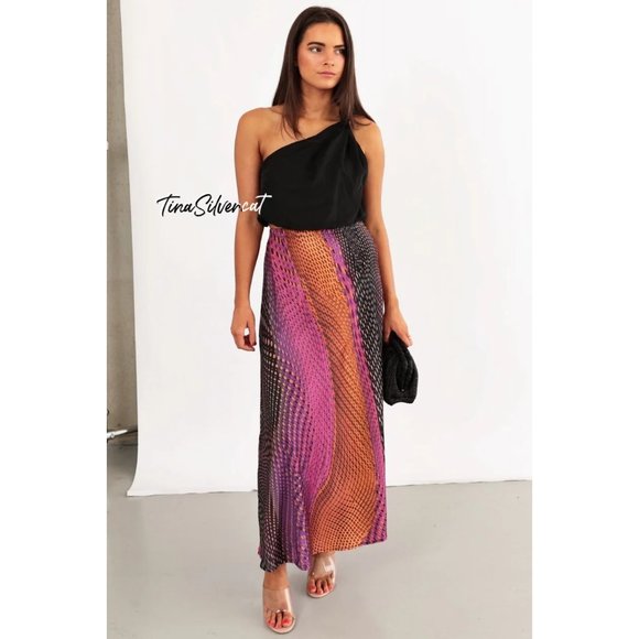 BLOGGER'S FAVE! Zara Printed Midi Skirt NWT - Picture 2 of 15